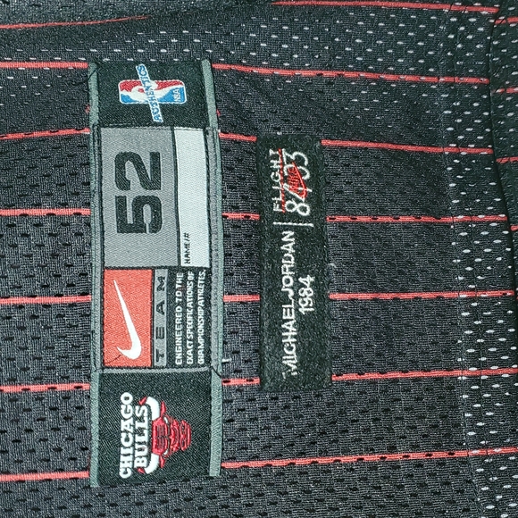 Jordan authentic chicago bulls pinstriped jersey! - Picture 2 of 6